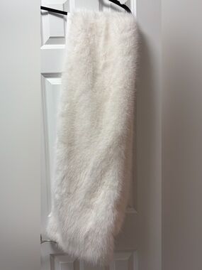 Soft Faux Fur Scarf in Cream